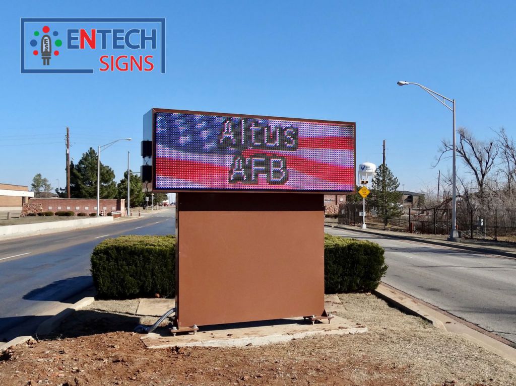 LED Signs are perfect for greeting important visitors, letting the community know of important announcements and special events, as well as being a important tool during any emergency or severe weather warning.